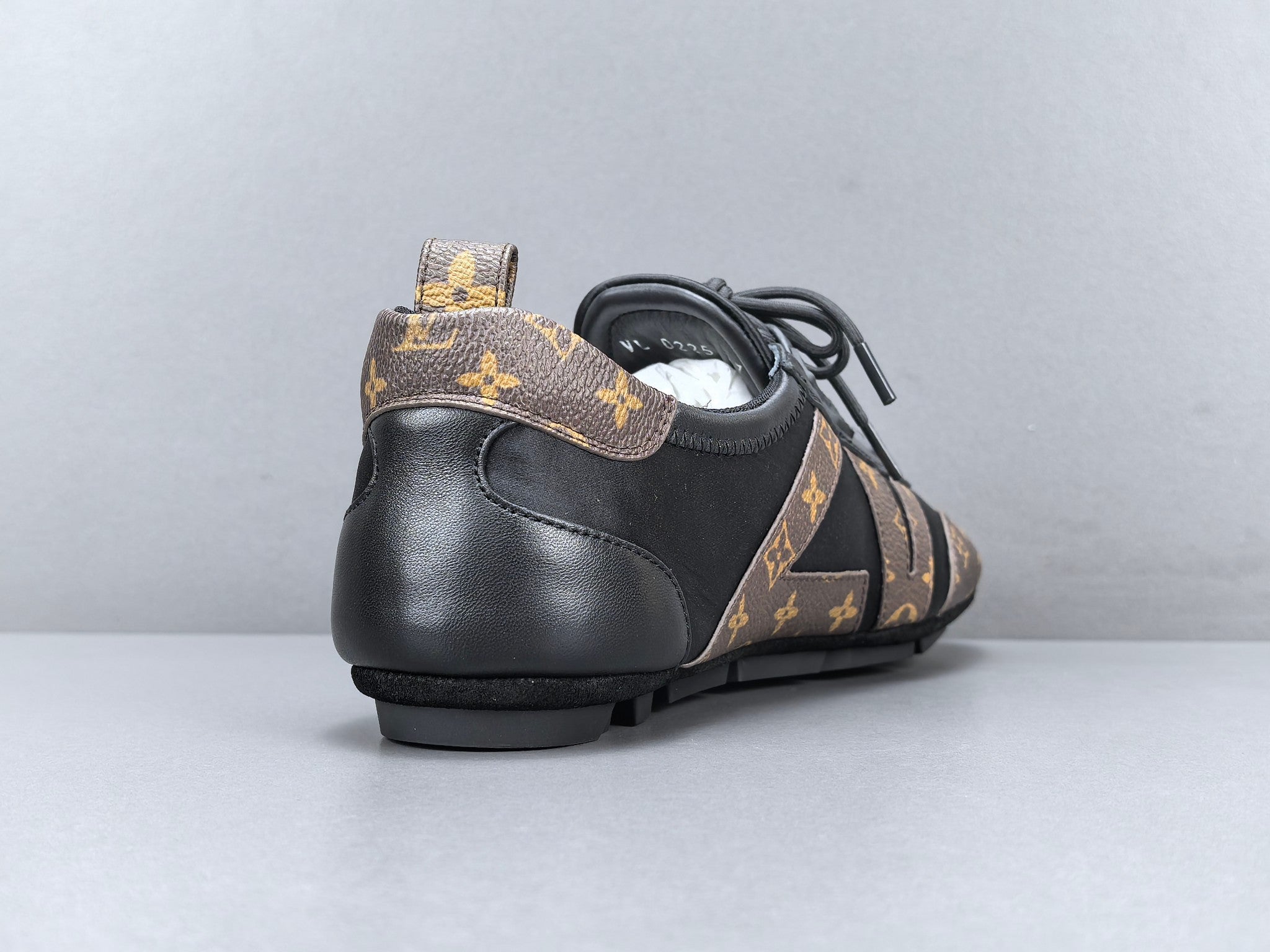 Sneakerina