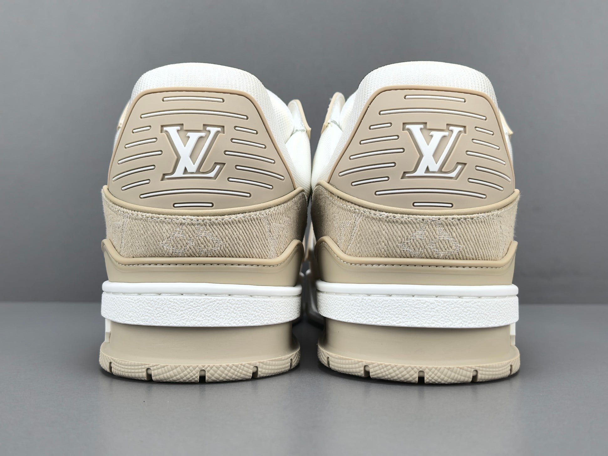 Lv Trainer