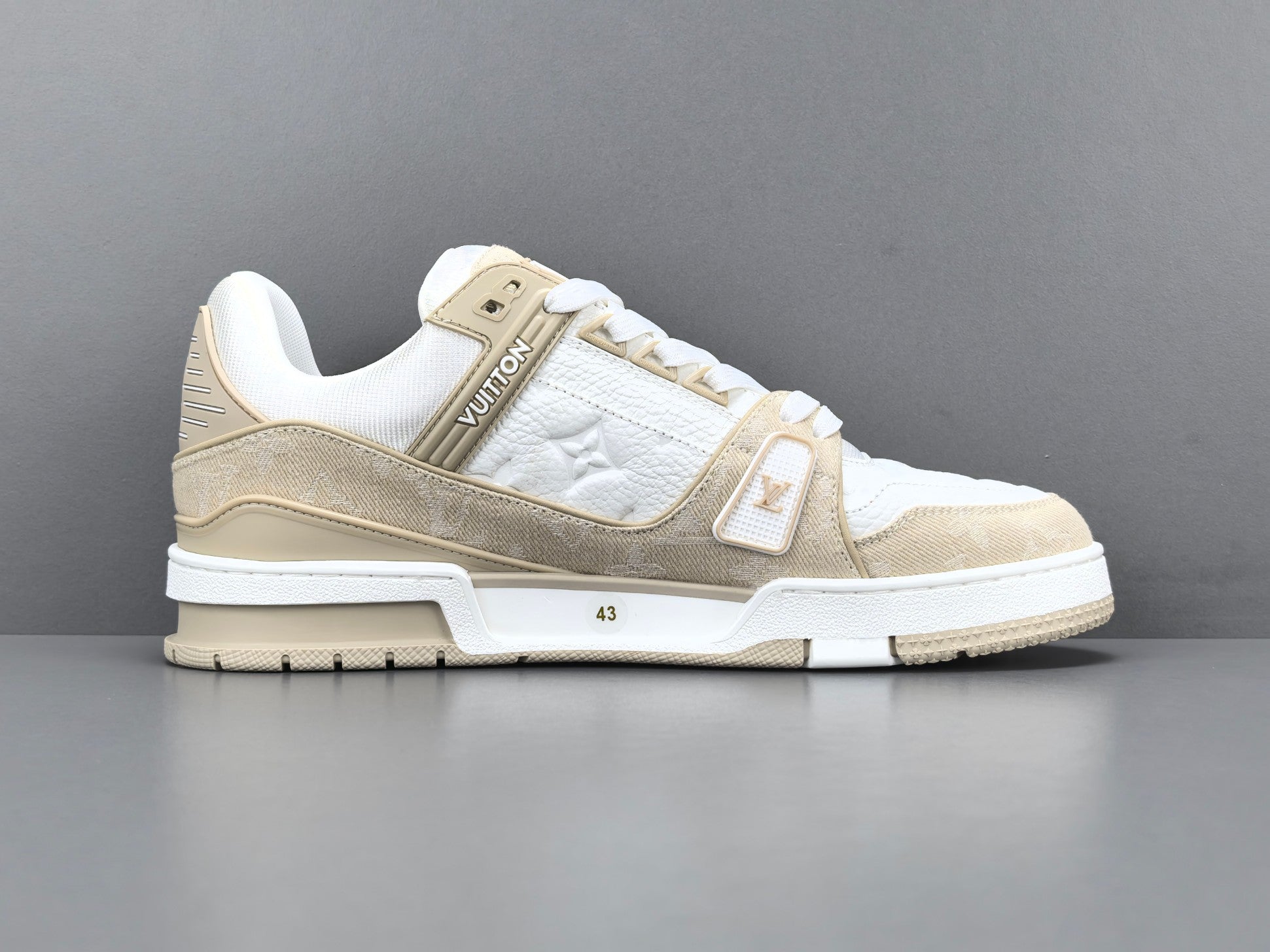 Lv Trainer