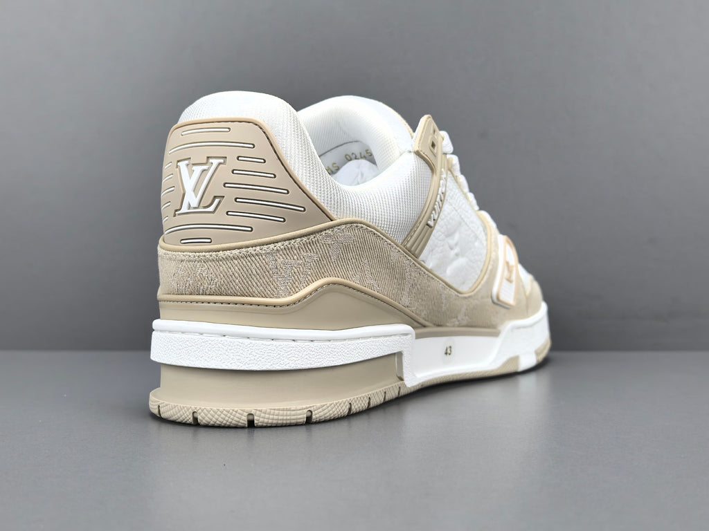 Lv Trainer