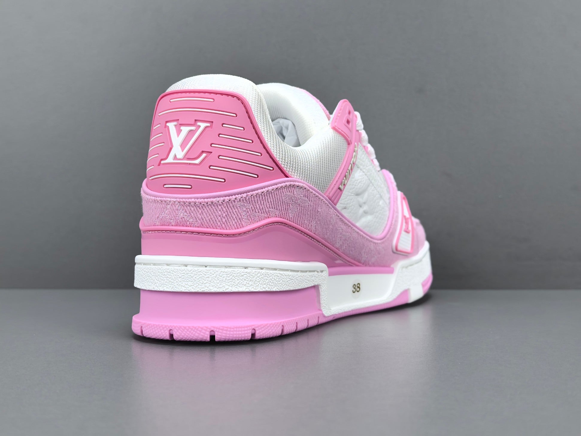 Lv Trainer