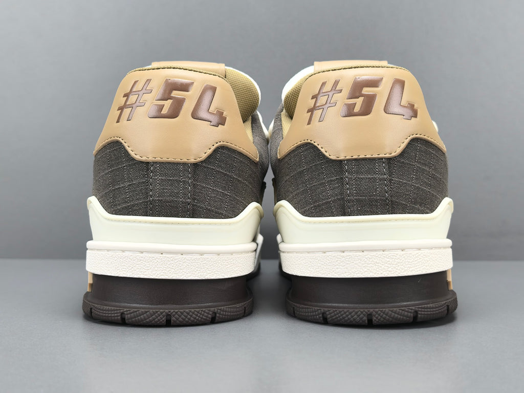 Lv Trainer