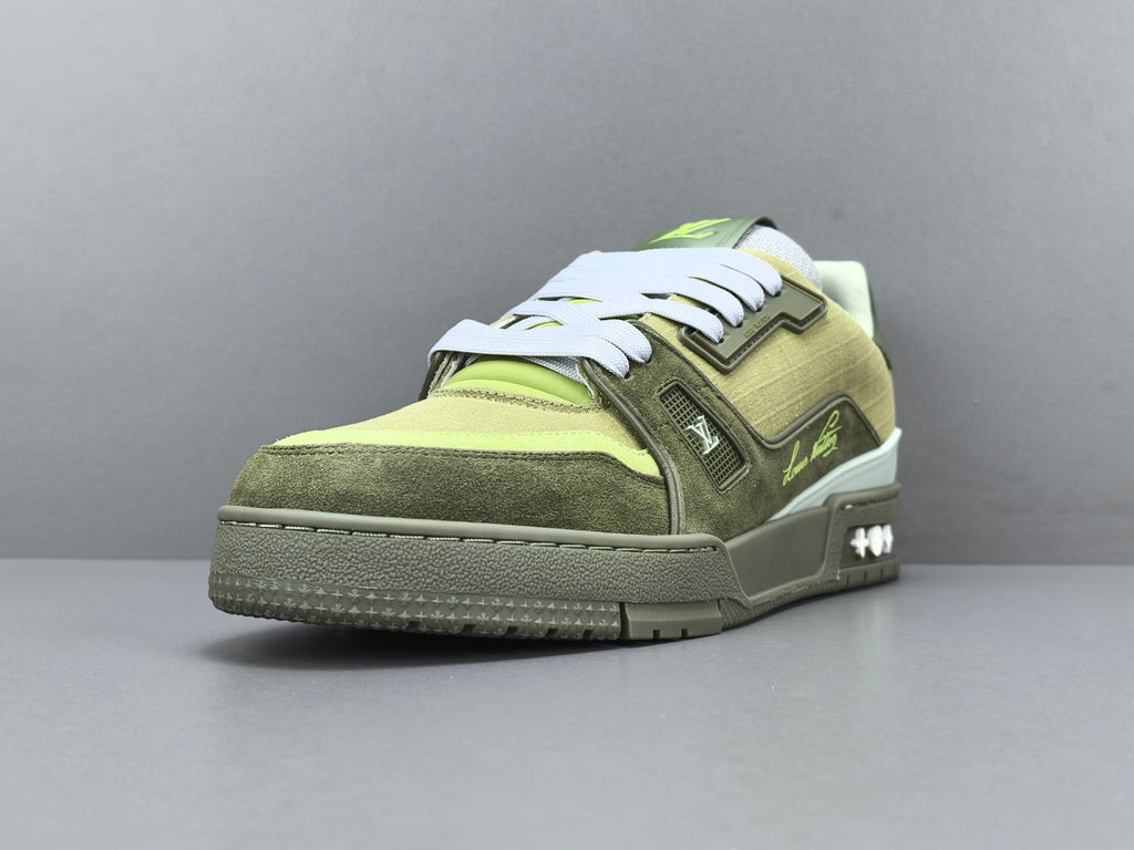 Lv Trainer