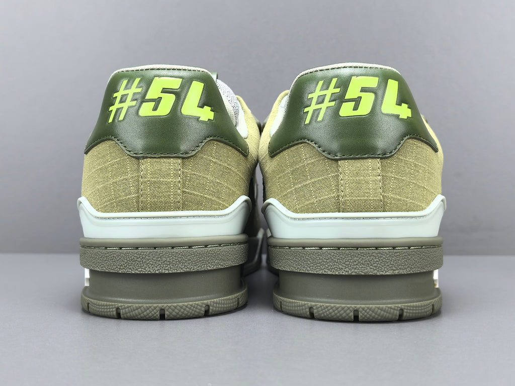 Lv Trainer