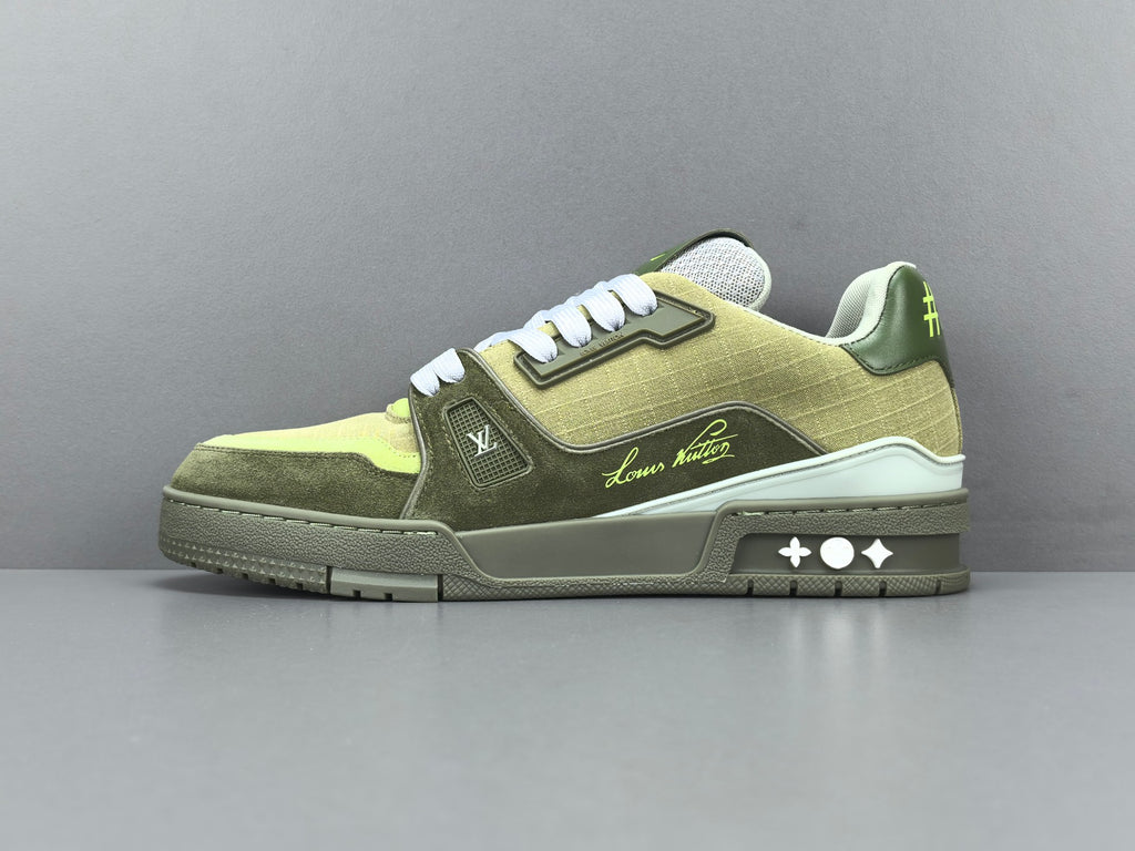 Lv Trainer