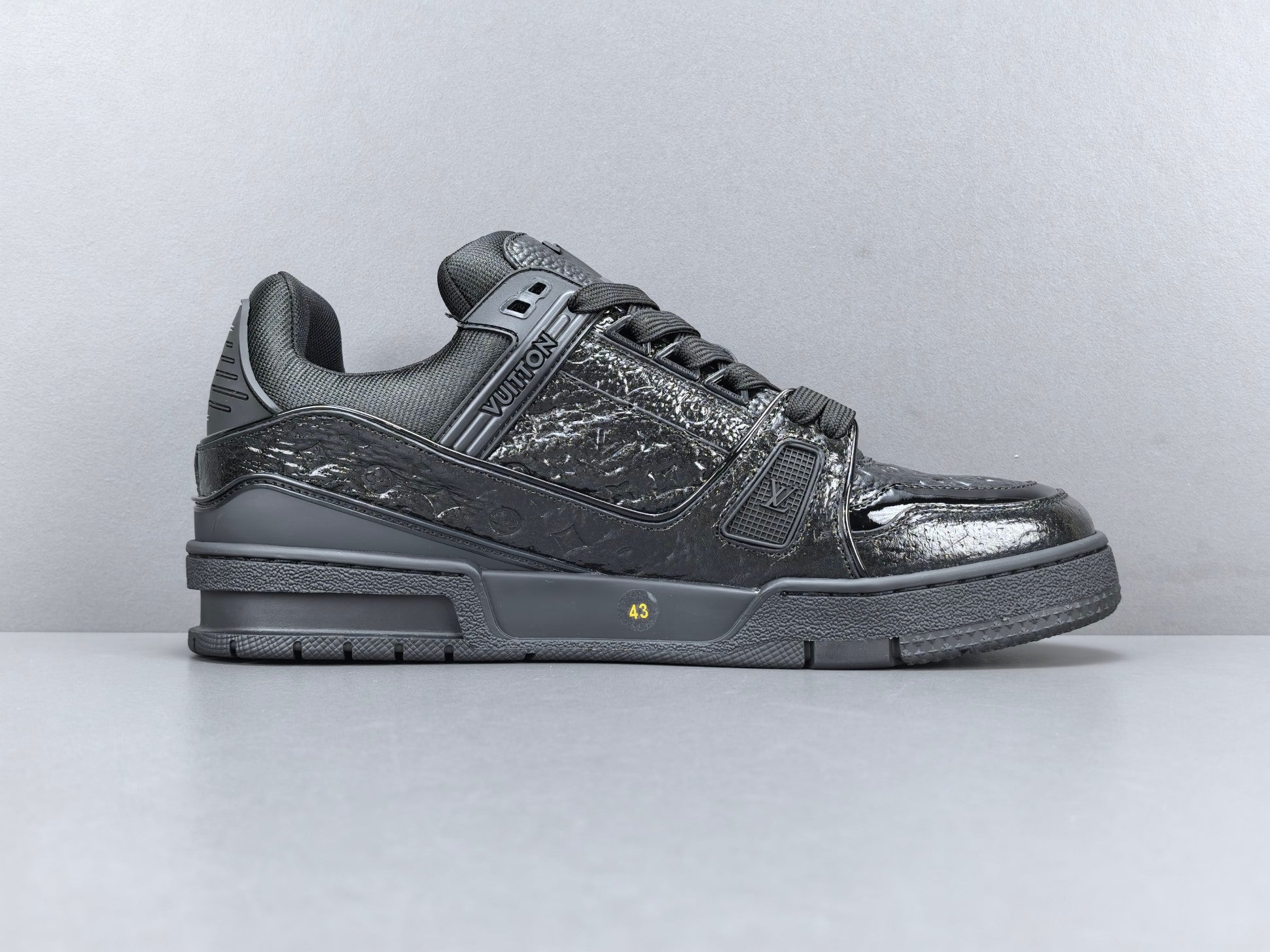 Lv Trainer