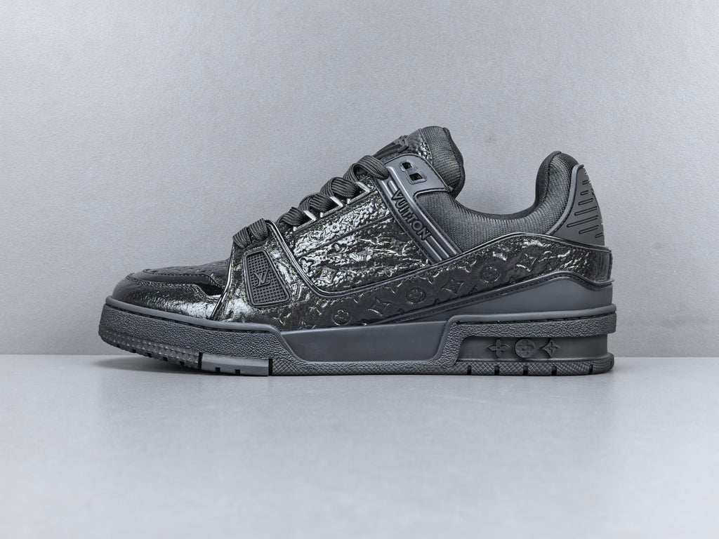 Lv Trainer