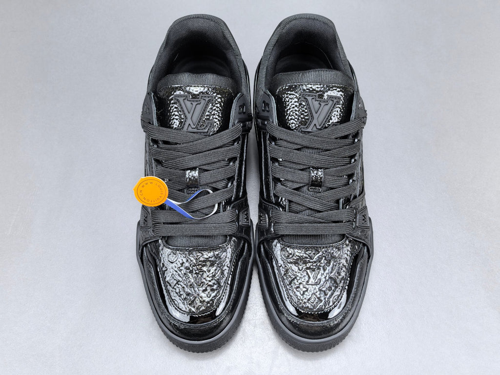 Lv Trainer