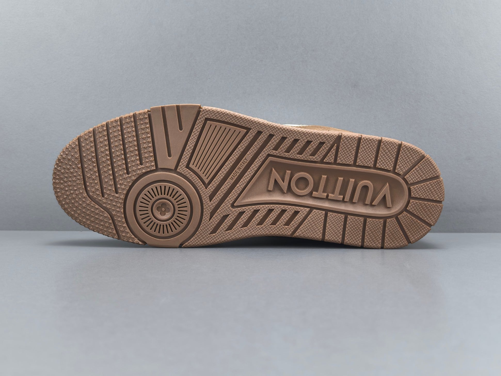Lv Trainer