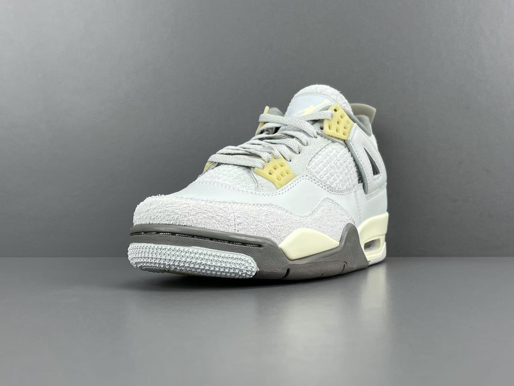 Jordan Air Jordan 4 SE Craft Photon Dust