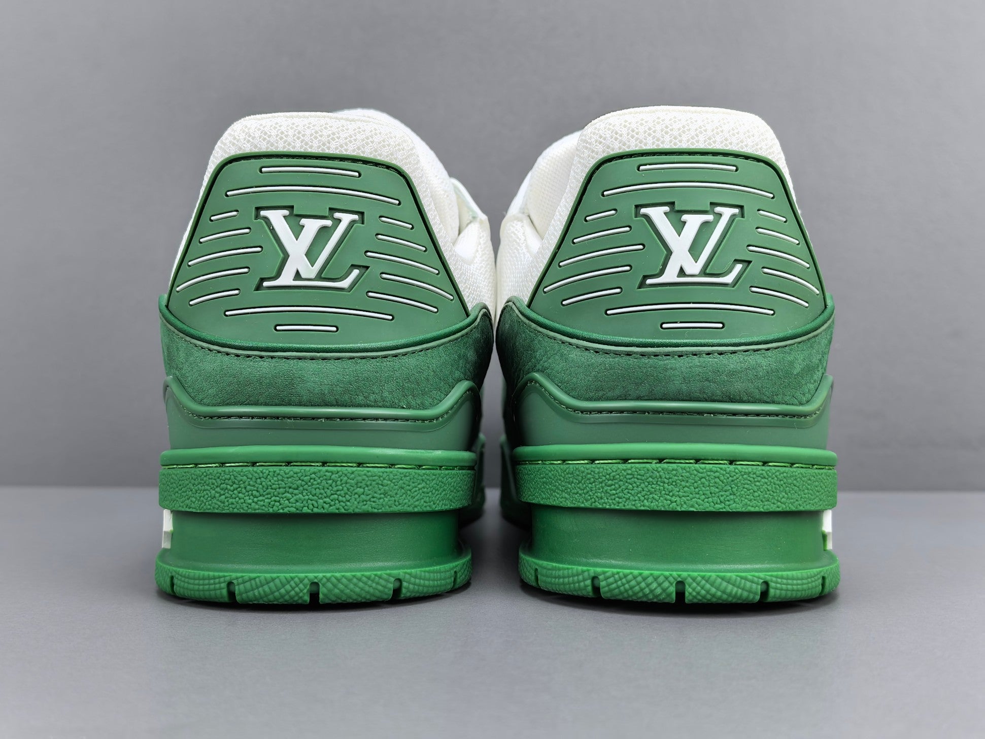 Lv Trainer