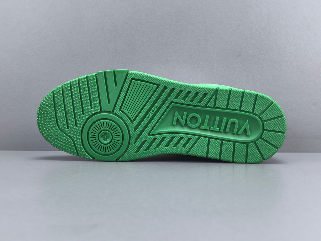 Lv Trainer