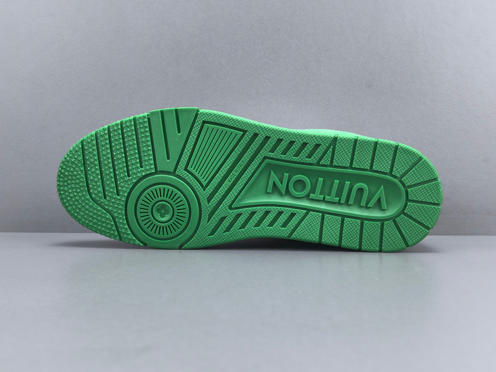 Lv Trainer