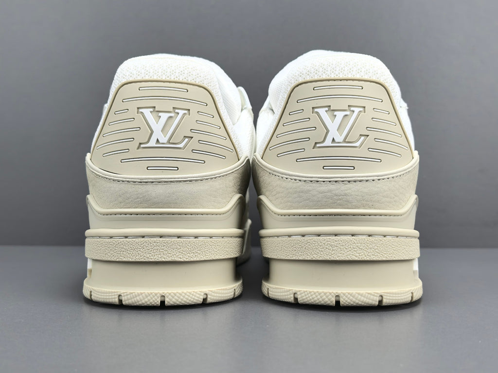 Lv Trainer