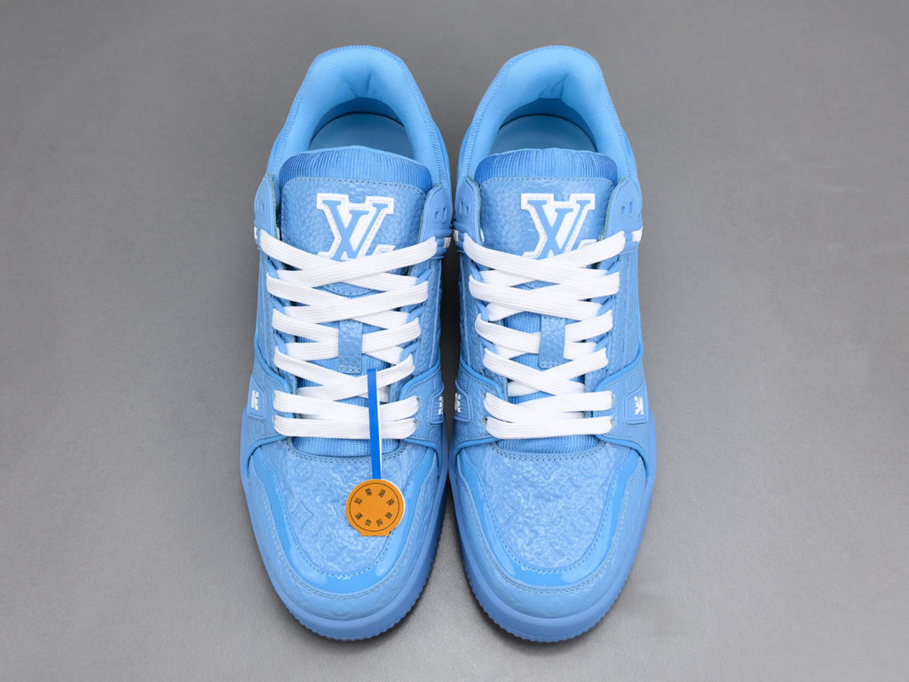 Lv Trainer
