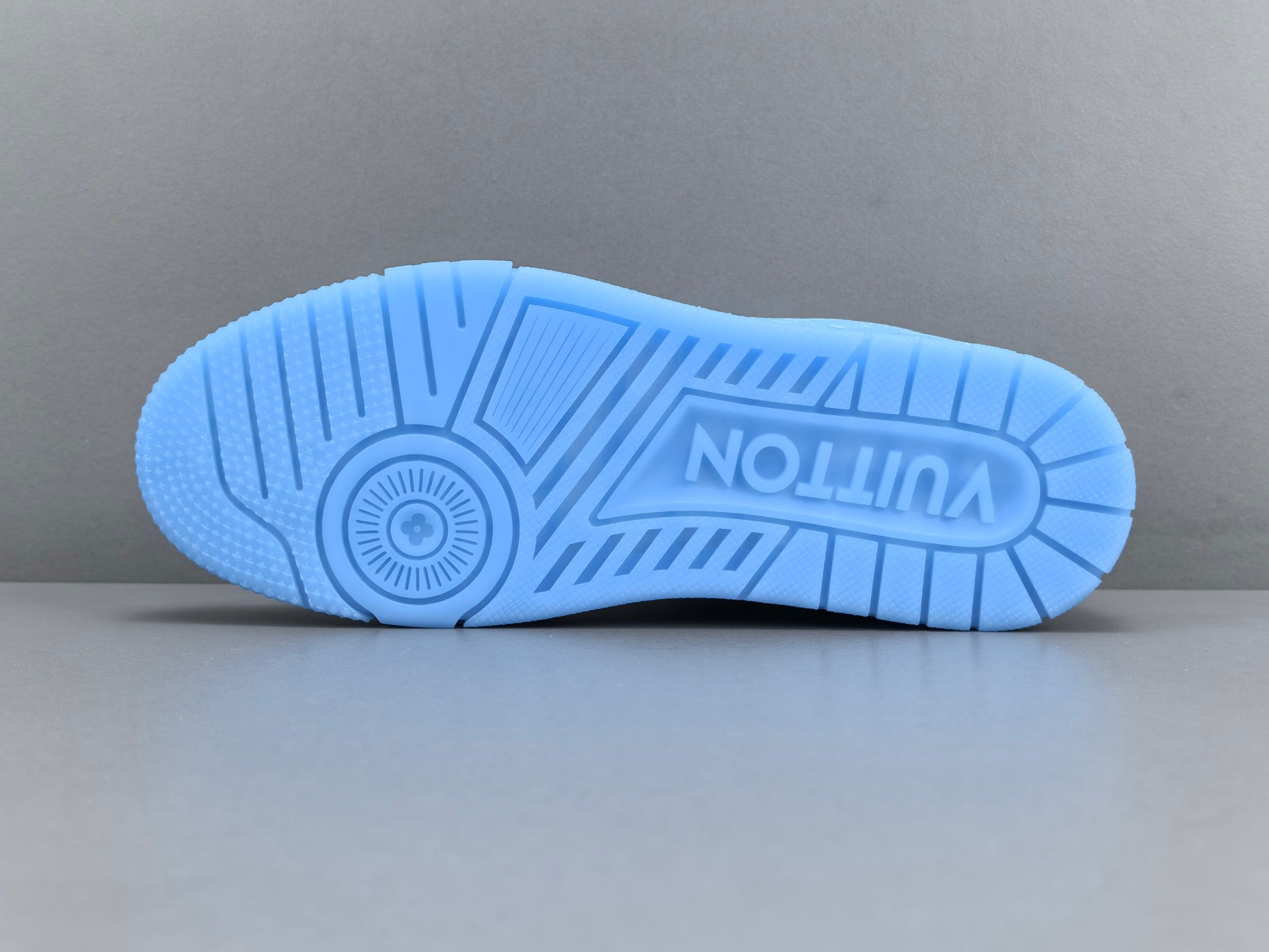 Lv Trainer