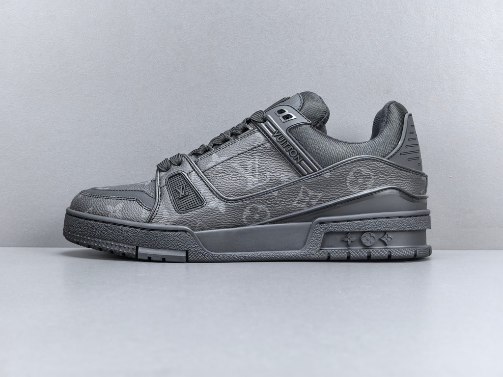 Lv Trainer