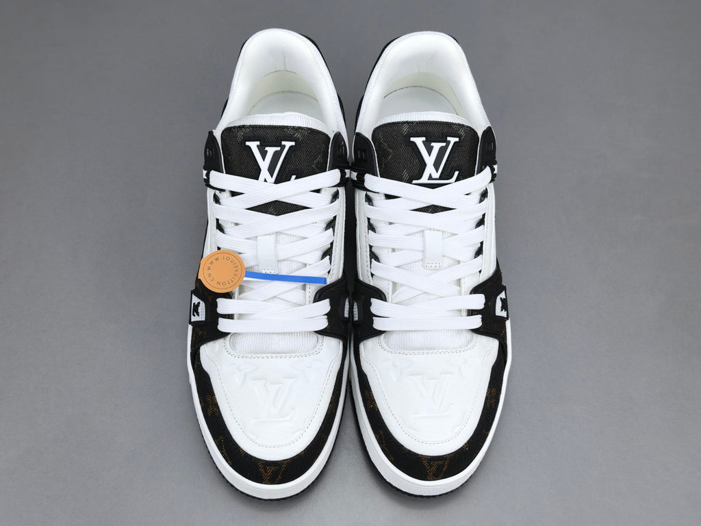 Lv Trainer