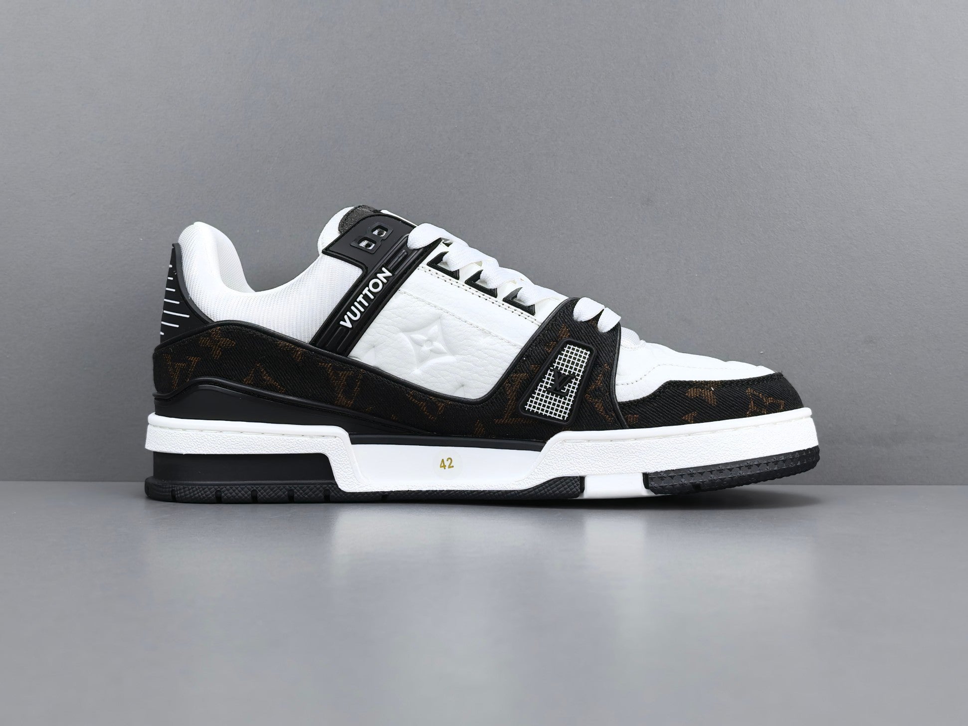 Lv Trainer