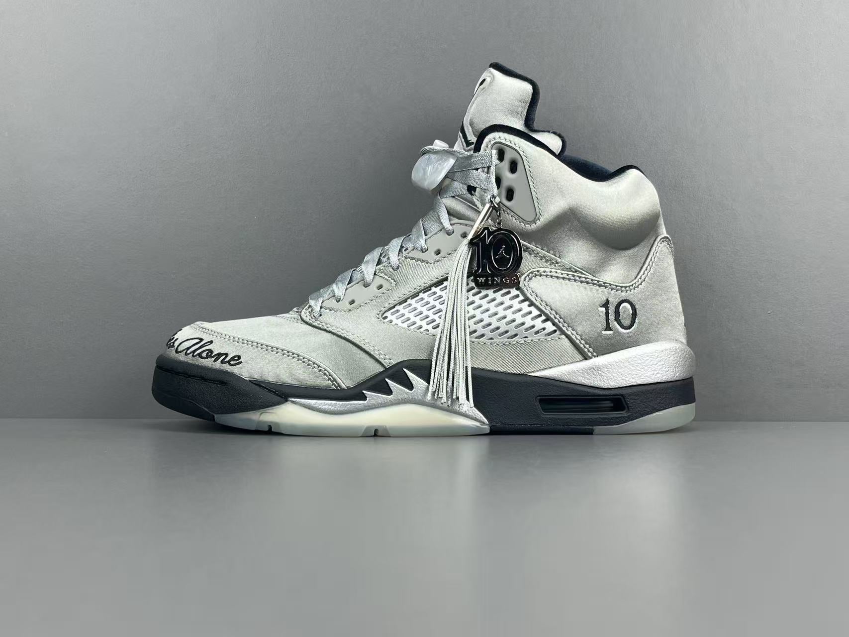 Jordan Air Jordan 5 Wings “Medium Grey/Black”