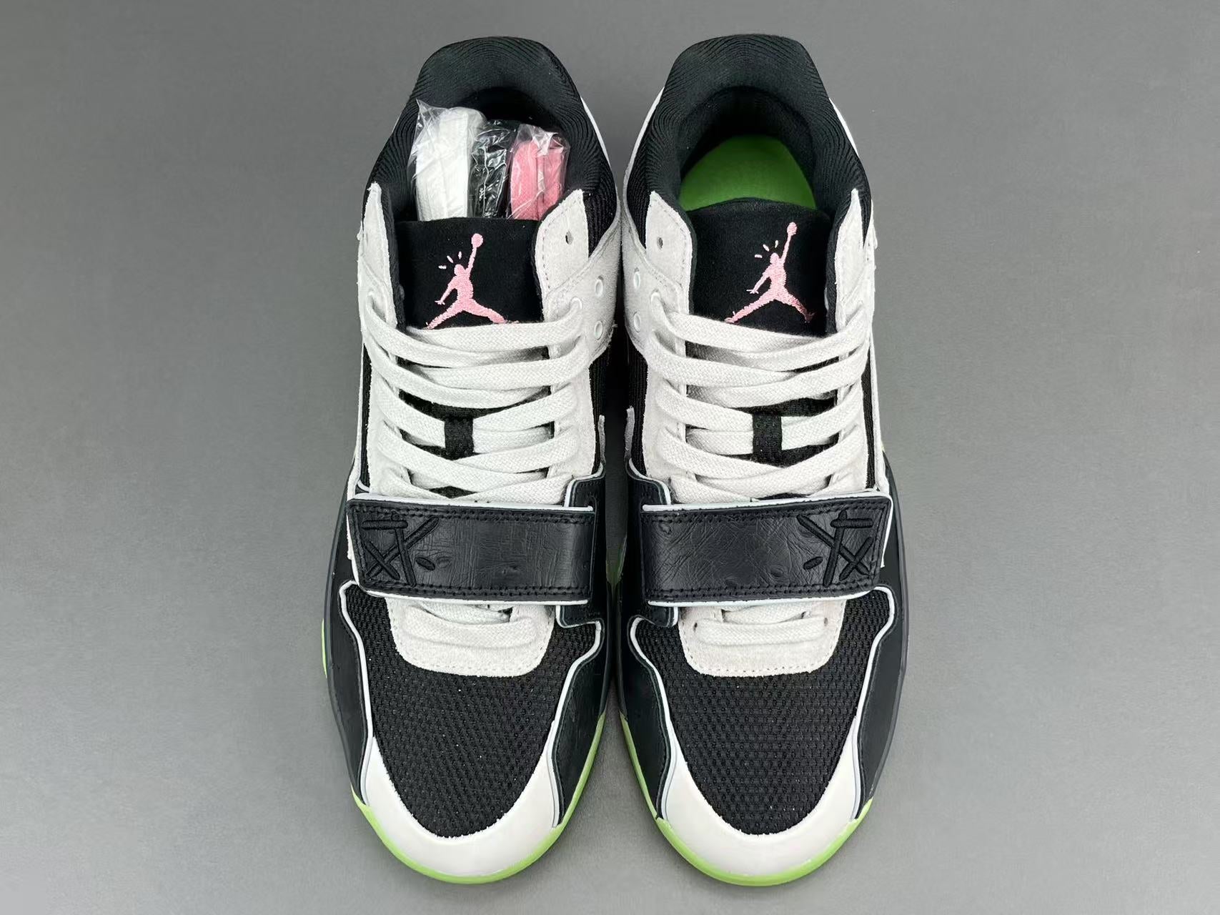 Travis Scott x Jordan Executive The Check