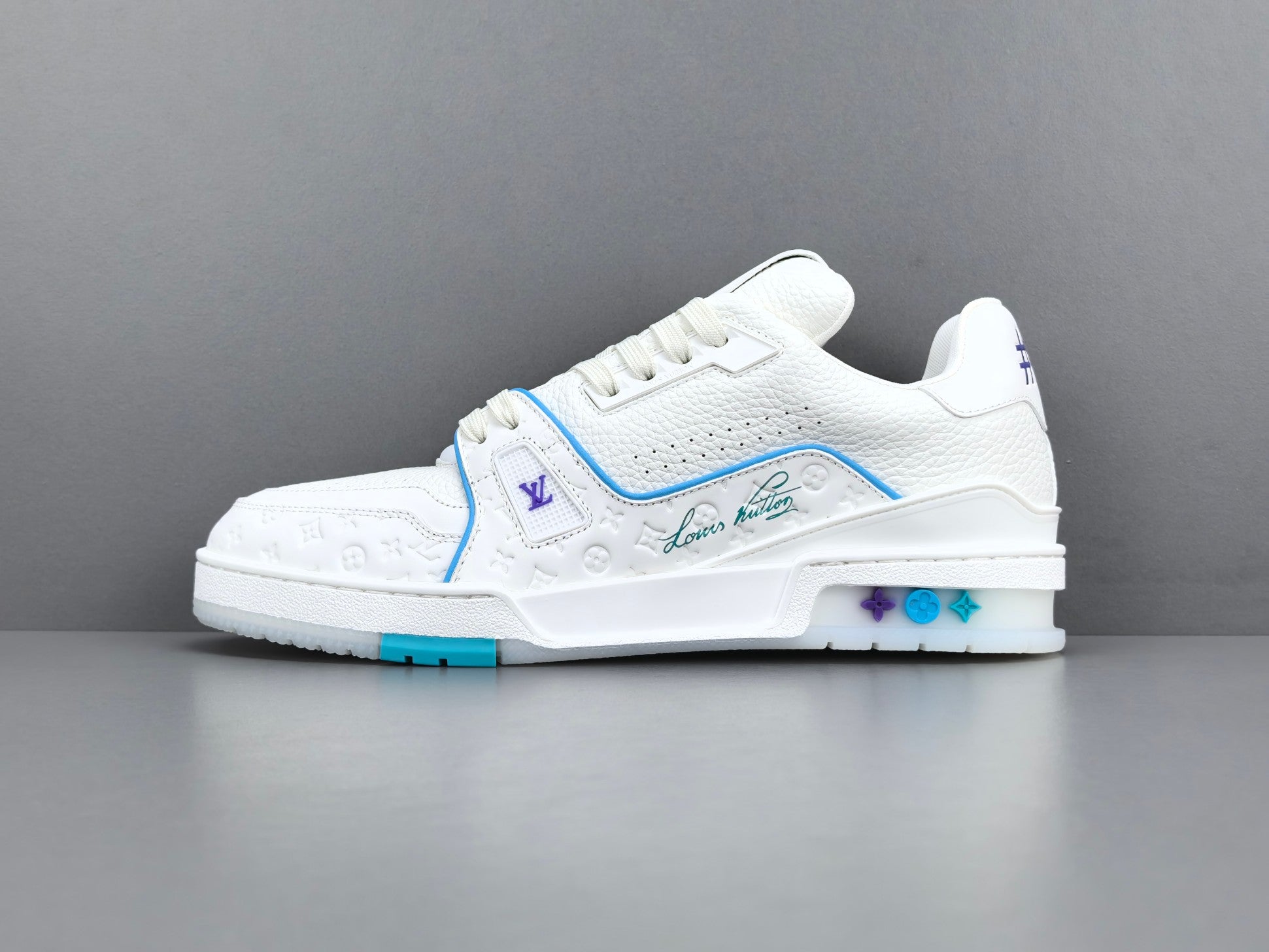 Lv Trainer