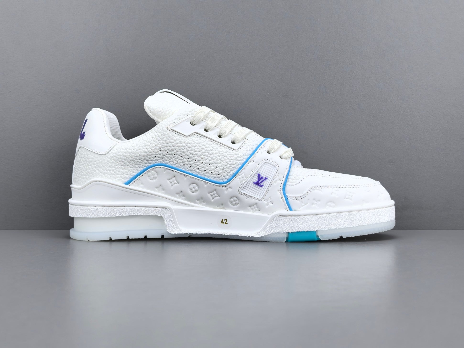 Lv Trainer
