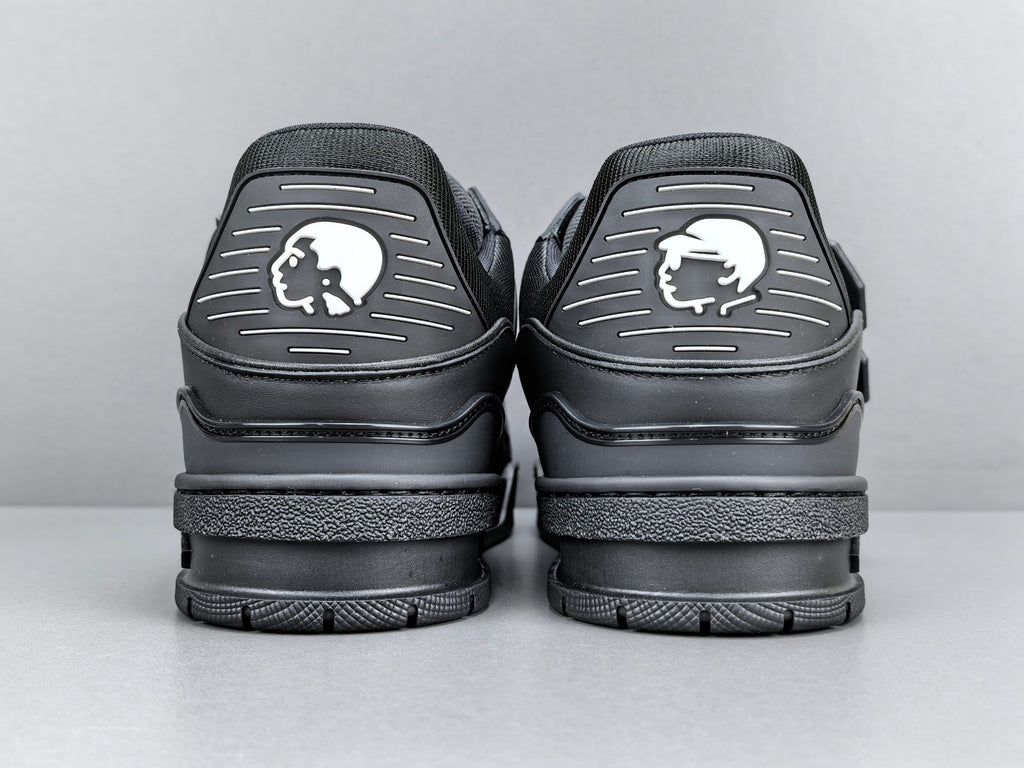 Lv Trainer