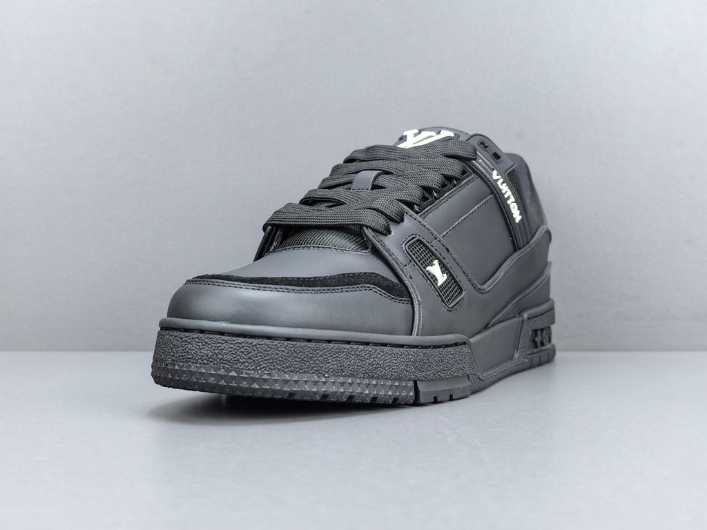 Lv Trainer