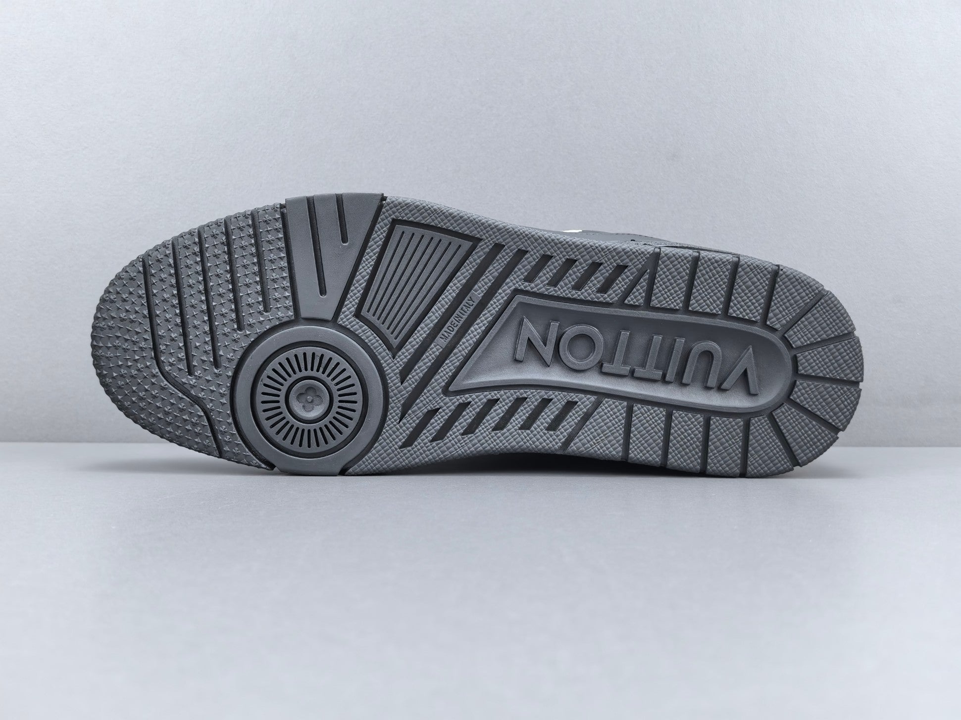 Lv Trainer
