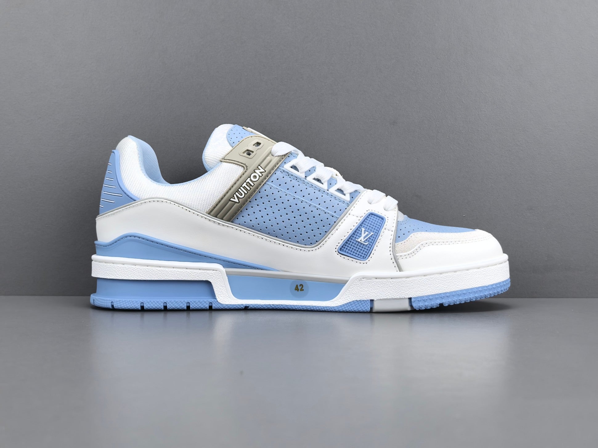 Lv Trainer