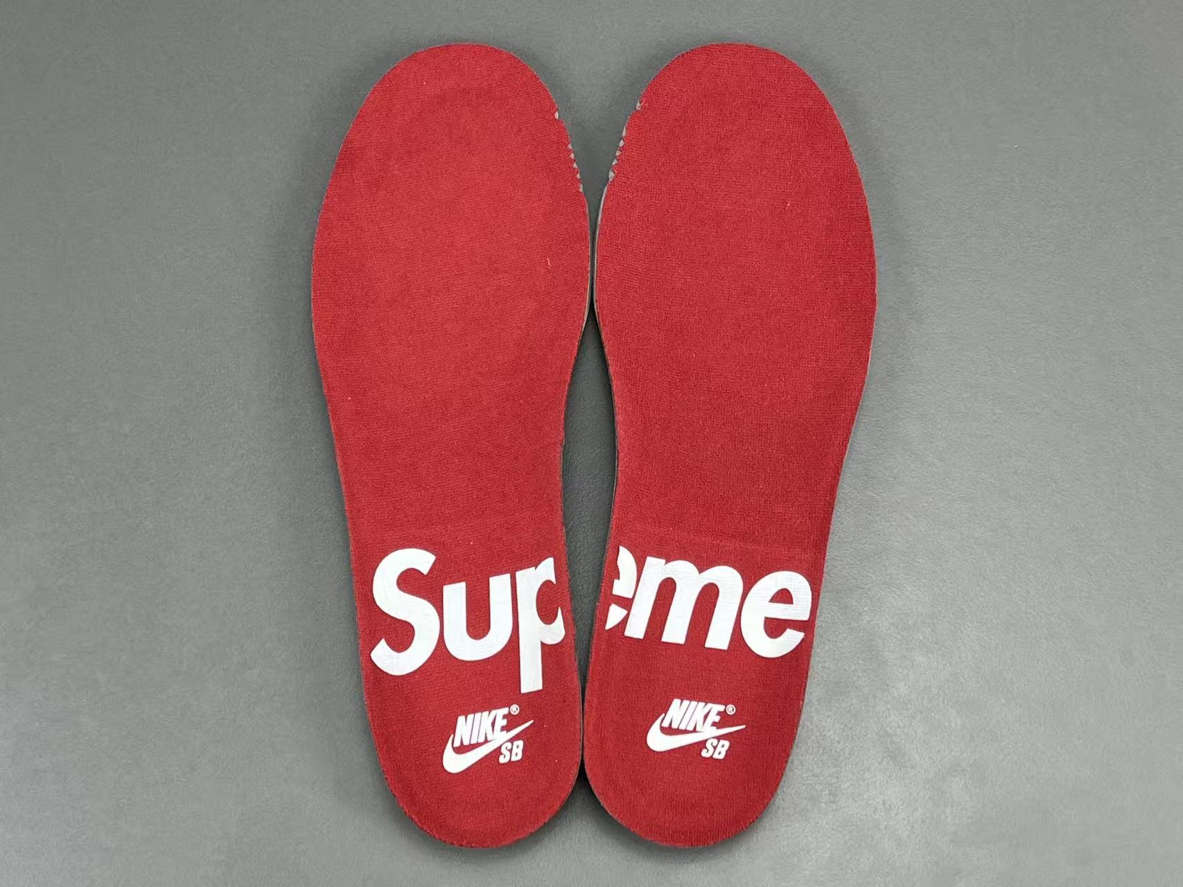 Nike SB Dunk Low x Supreme 94 Ink Purple