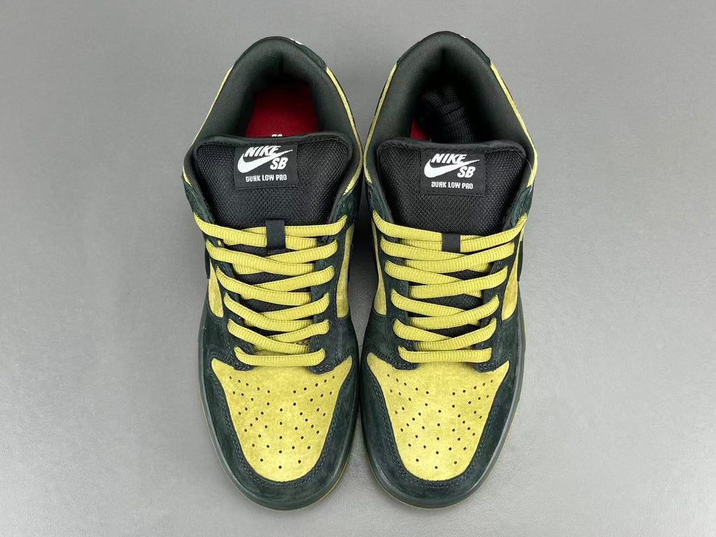Supreme x Nike Dunk SB Dunk Low