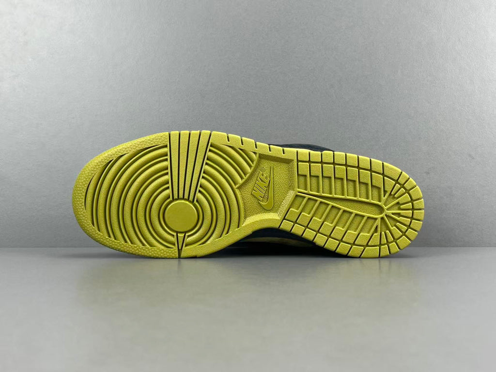 Supreme x Nike Dunk SB Dunk Low