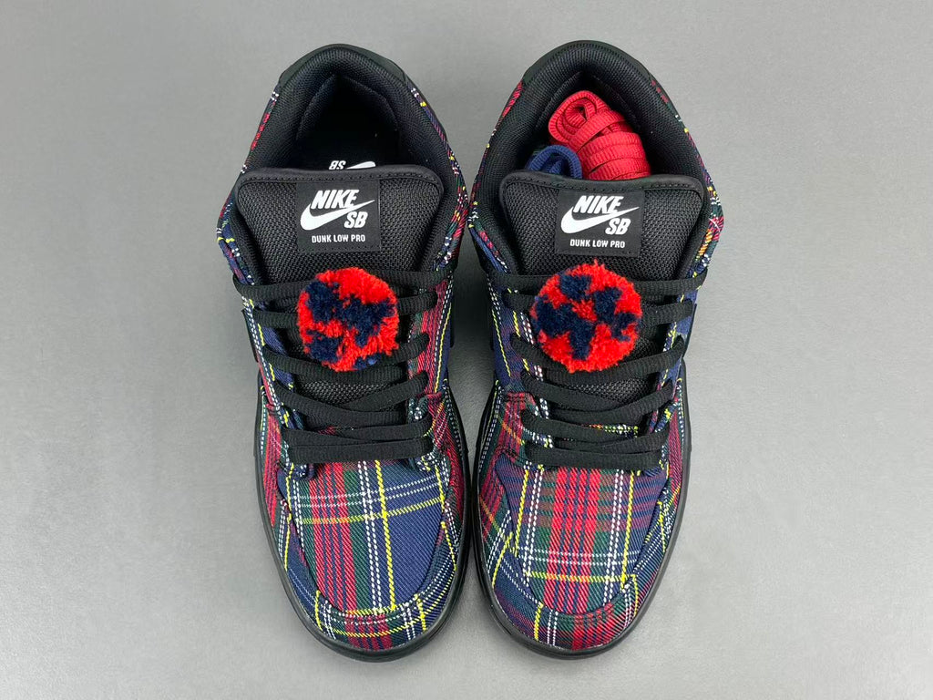 Supreme x NK Dunk Low SUP