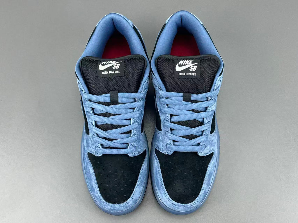 Supreme x Nike Dunk SB Low