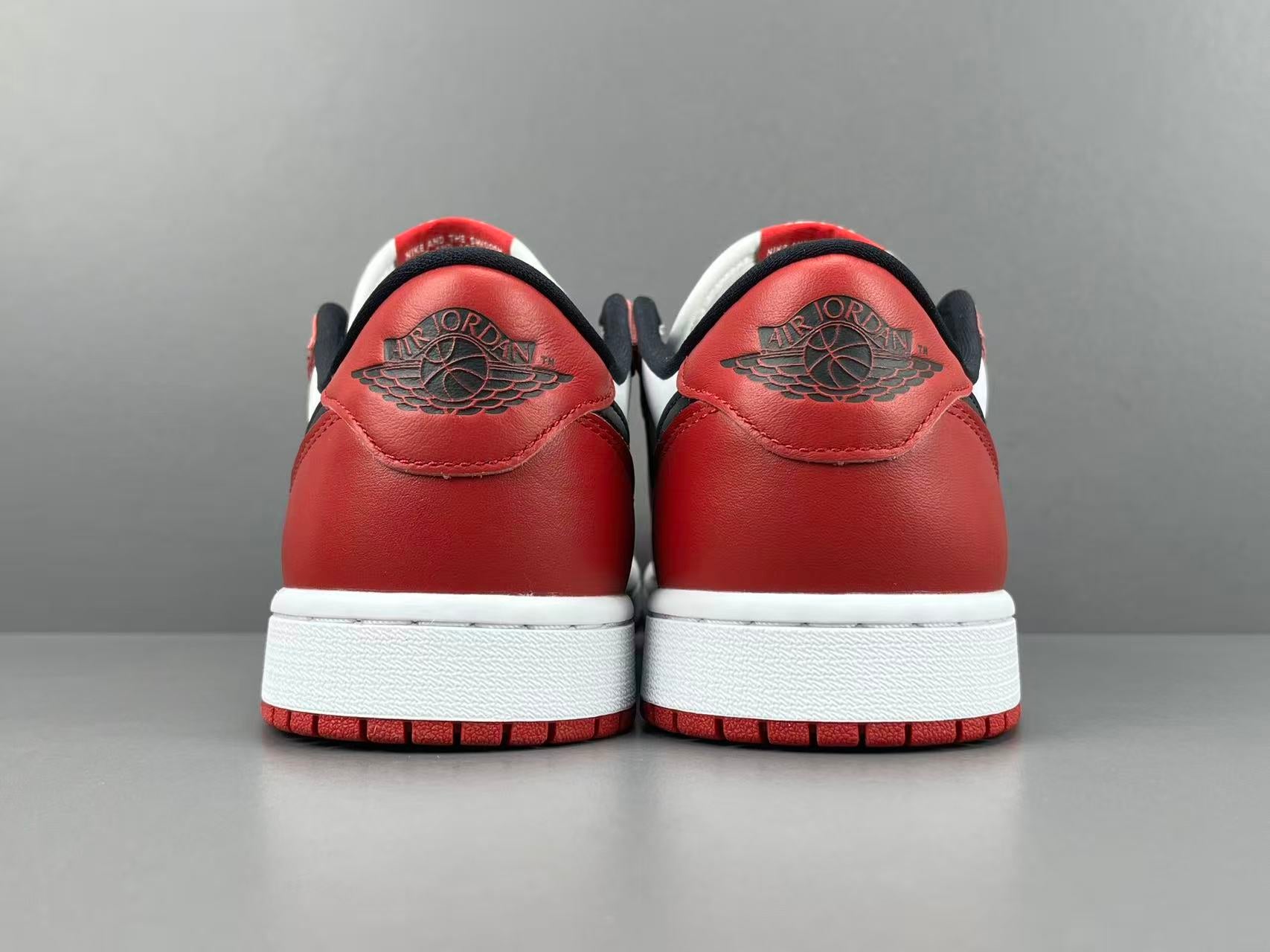 Air Jordan 1 Low OG "Black Muslin Varsity Red"