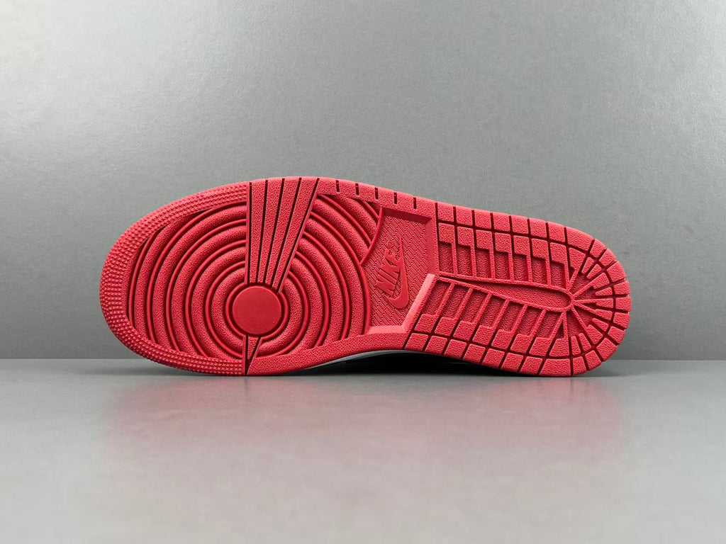 Air Jordan 1 Low OG "Black Muslin Varsity Red"