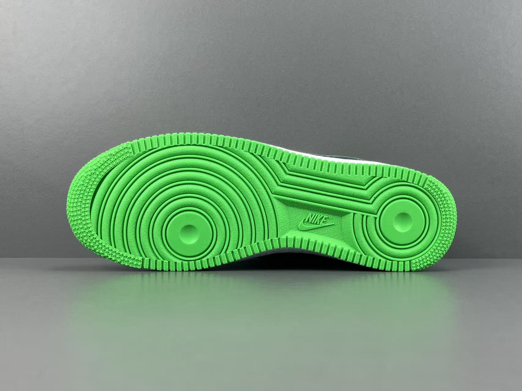 Nike  x DOAF Air Force 1 Egg or Duck