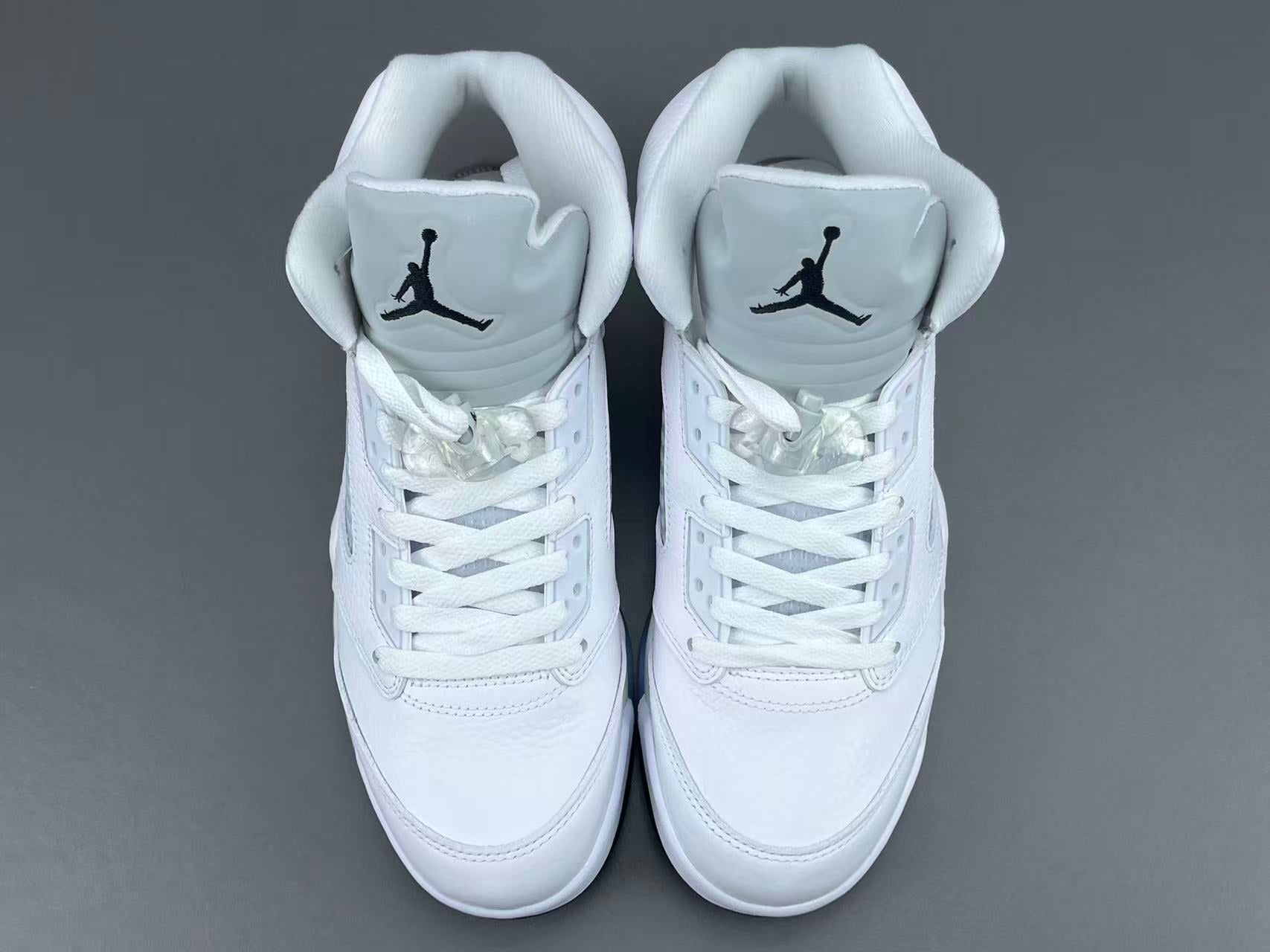 Air Jordan 5 Retro "Metallic Silver"