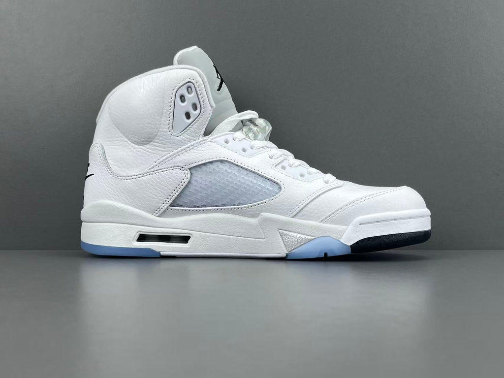 Air Jordan 5 Retro "Metallic Silver"