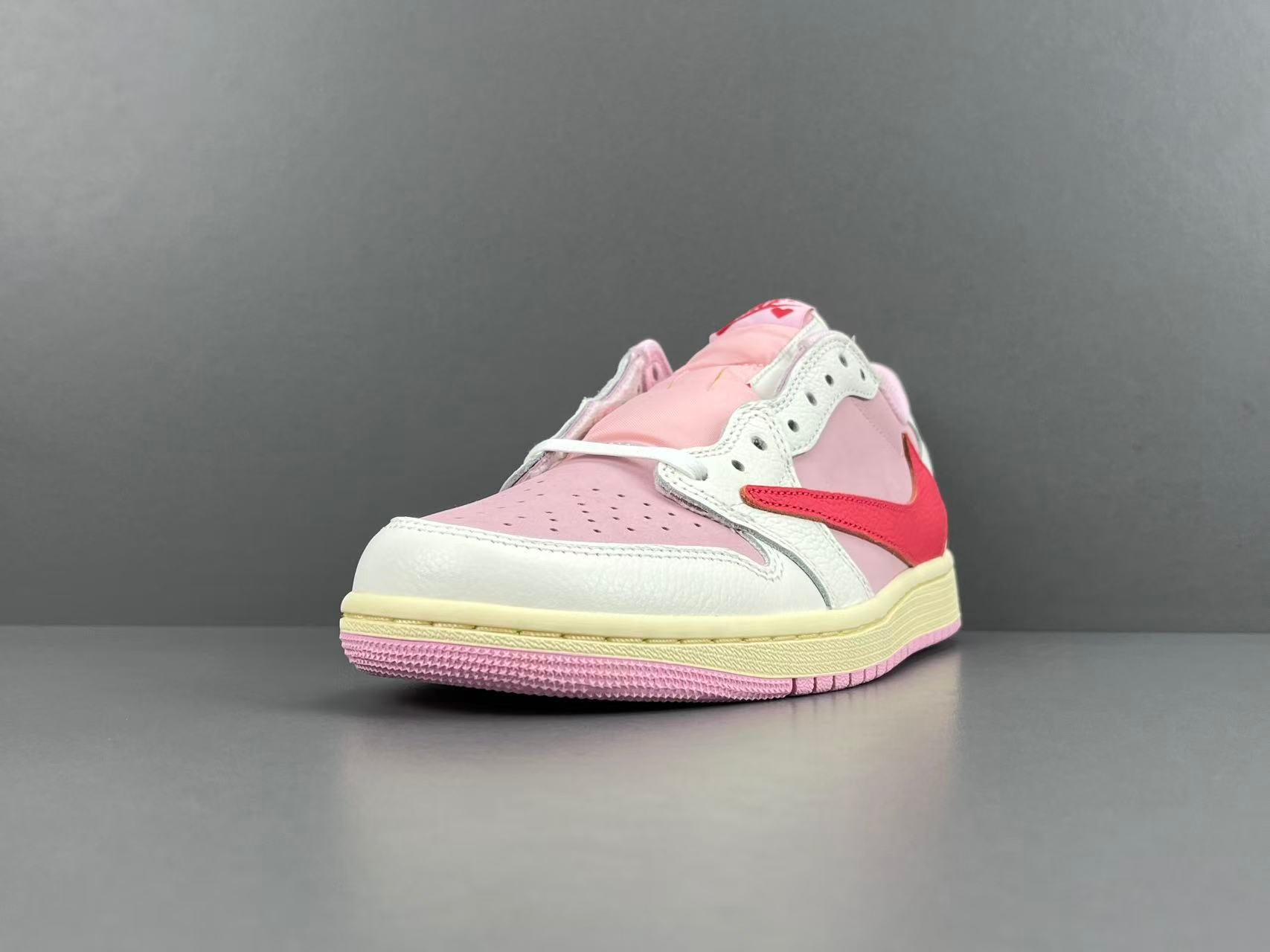 Travis Scott x Jordan Air Jordan 1 Low OG