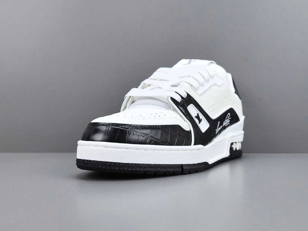 Lv Trainer