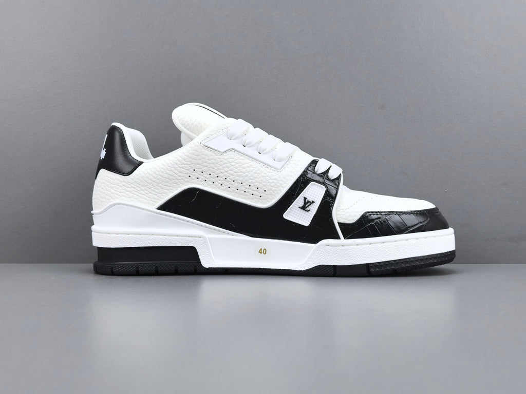 Lv Trainer