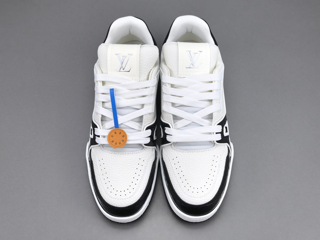 Lv Trainer