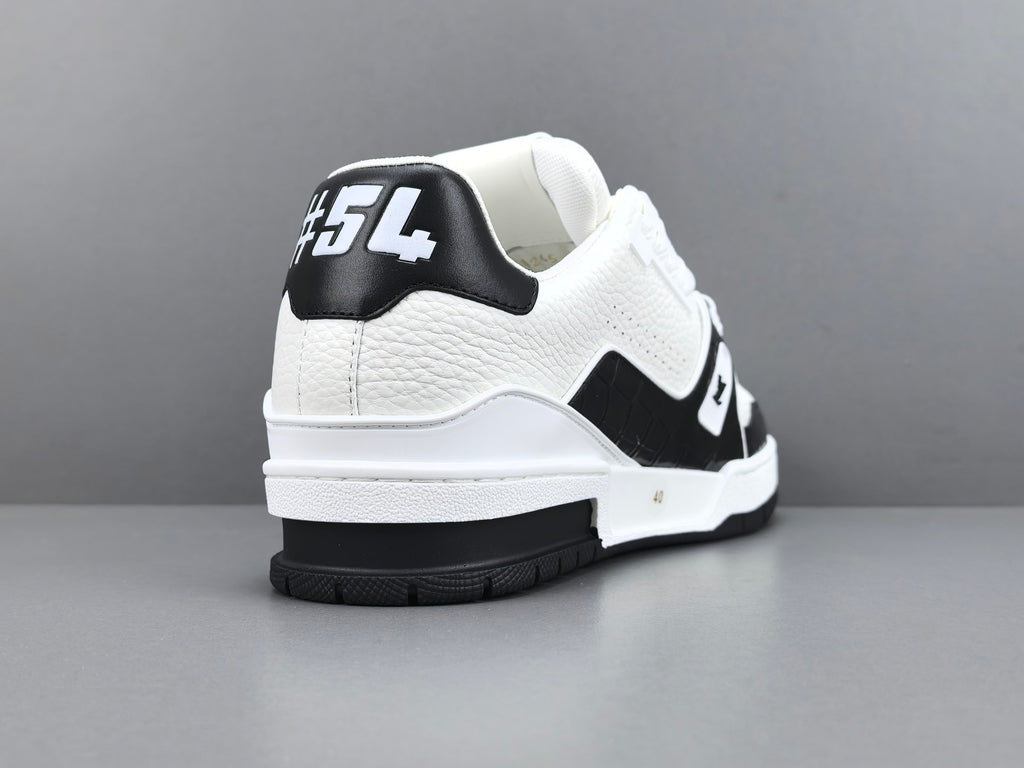 Lv Trainer