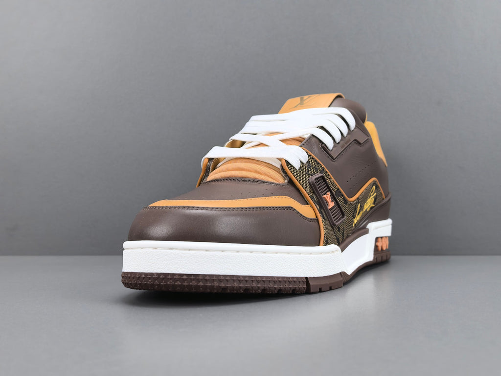 Lv Trainer