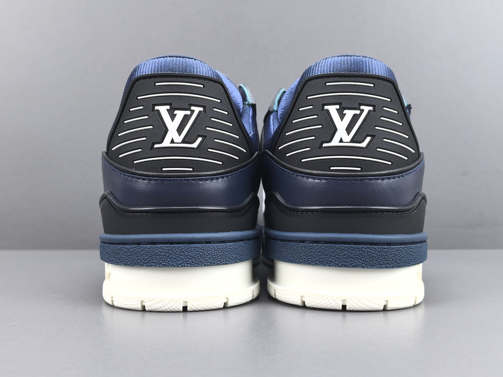 Lv Trainer