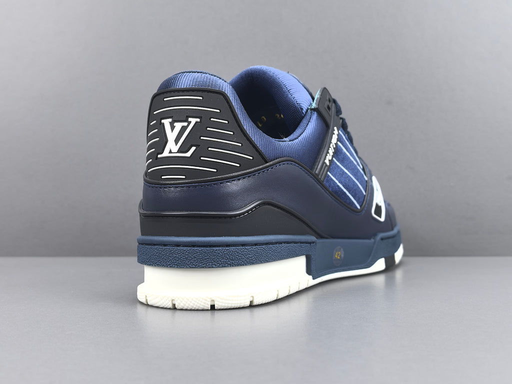 Lv Trainer
