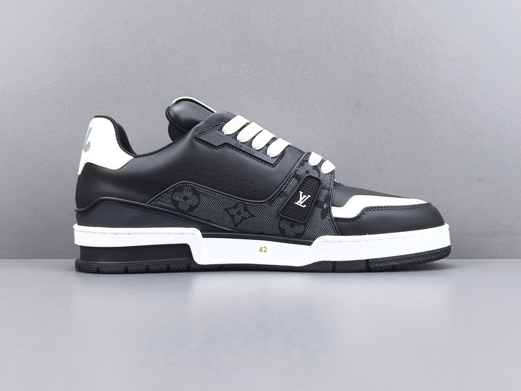 Lv Trainer